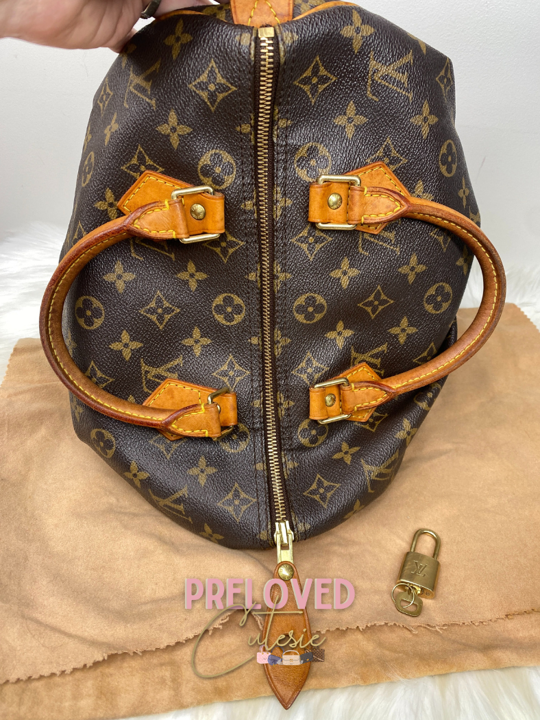 Louis Vuitton Speedy 30cm with Lock and Key
