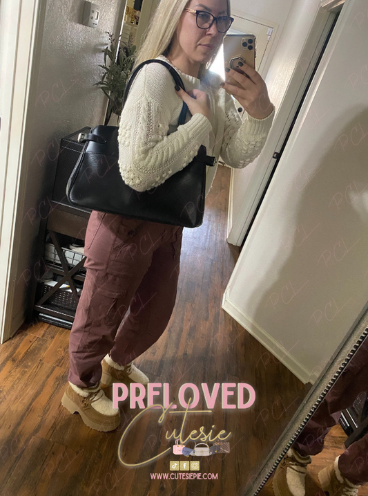 Louis Vuitton Epi Passy GM Tote in Black Epi Leather / LV Vintage Pre-Loved Handbag - Shoulder Bag