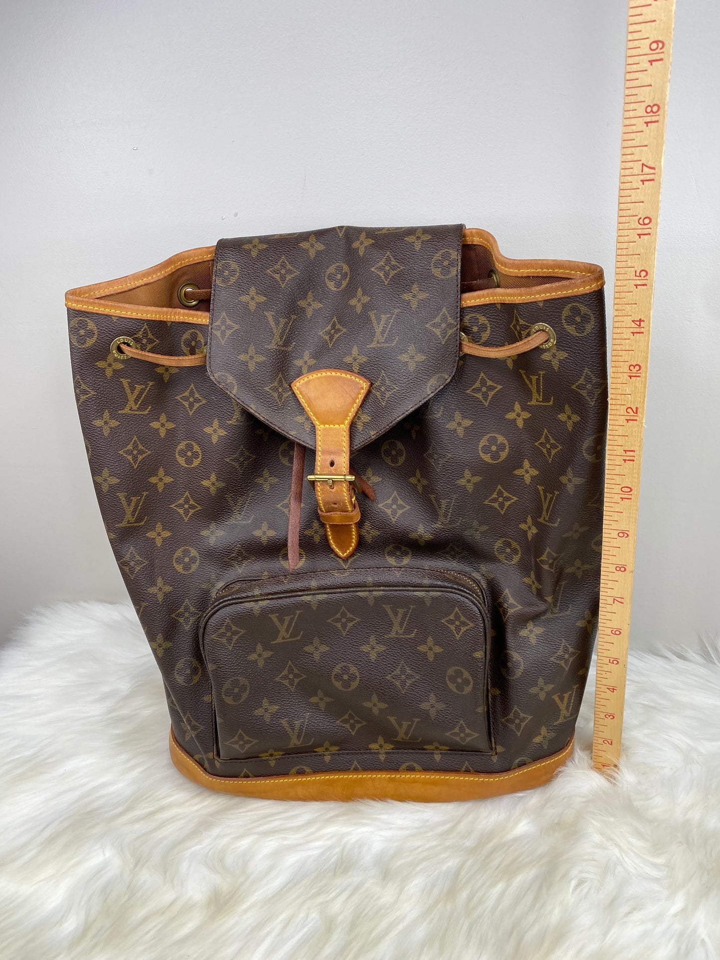 Louis Vuitton Montsouris GM Backpack - LV Vintage Pre-Loved Travel Bag