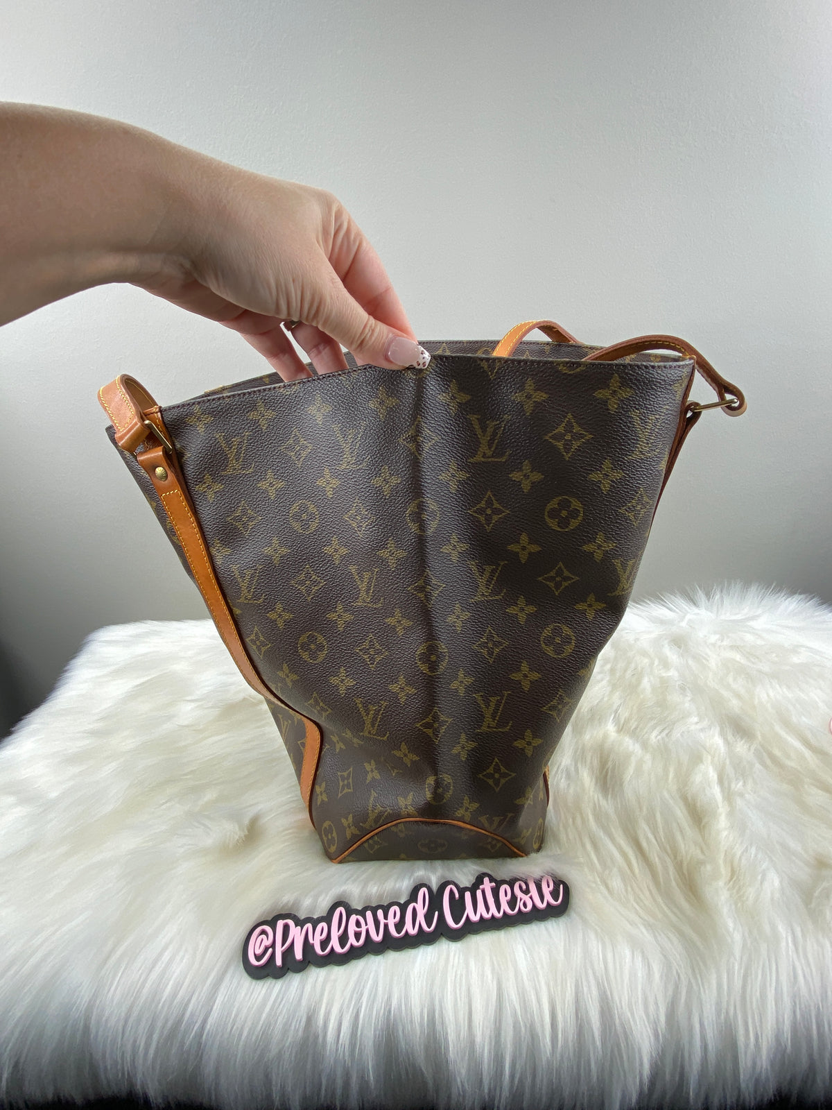 Louis Vuitton | Sac Shopping PM Tote Bag | Monogram Canvas