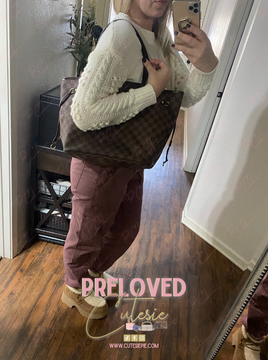 Louis Vuitton Neverfull MM in Damier Ebene Canvas - Vintage Pre-Loved Handbag