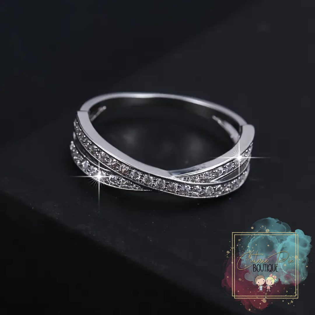 STAINLESS JEWELRY - Simple Rhinestone Ring