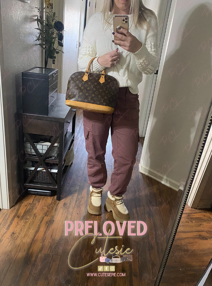 Louis Vuitton Alma PM in Monogram Canvas  / LV Vintage Pre-Loved Handbag