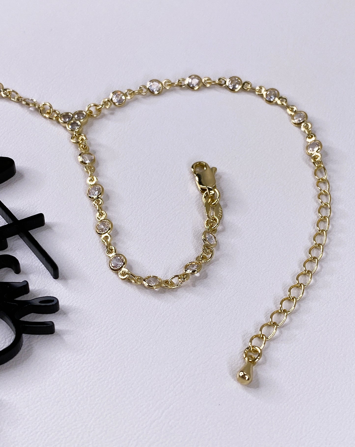 Round Bezel CZ Hand Chain | 18K Gold Filled