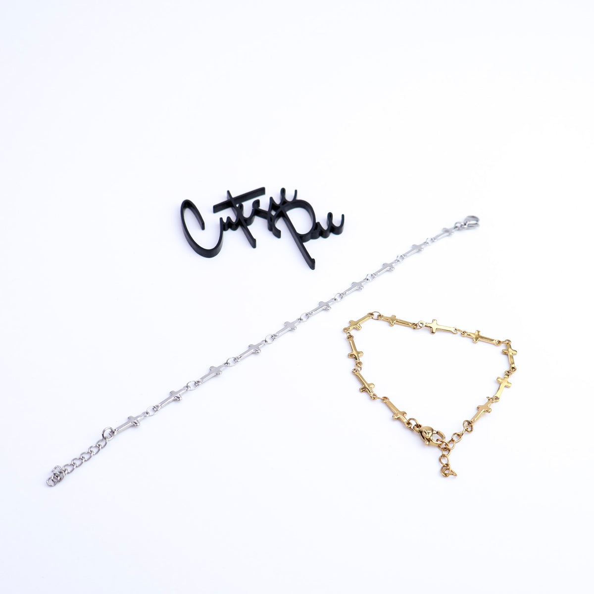 Dainty Cross Link Bracelet | 18K Gold PVD or Steel | 316L Stainless Steel
