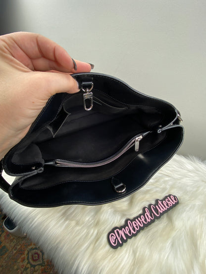 Louis Vuitton | Passy GM Shoulder Bag | Black Epi Leather