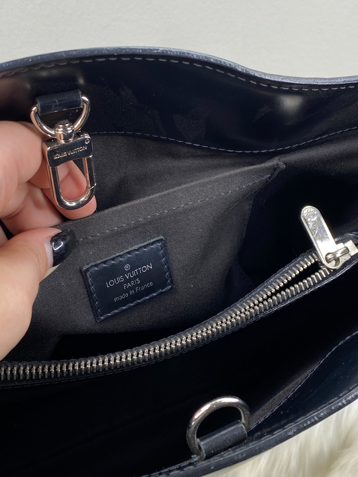 Louis Vuitton | Passy GM Shoulder Bag | Black Epi Leather