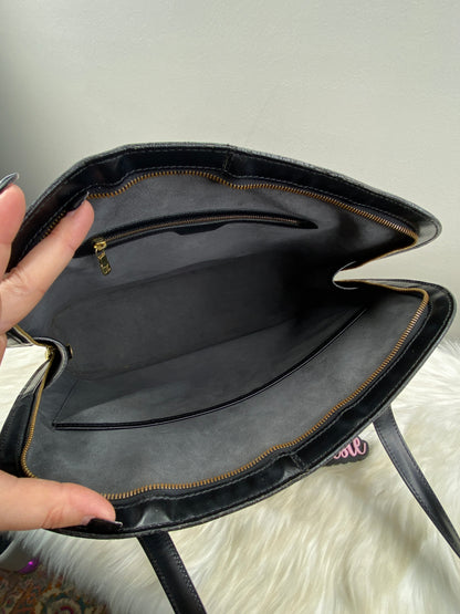 Louis Vuitton | Lussac Shoulder Bag | Black Epi Leather