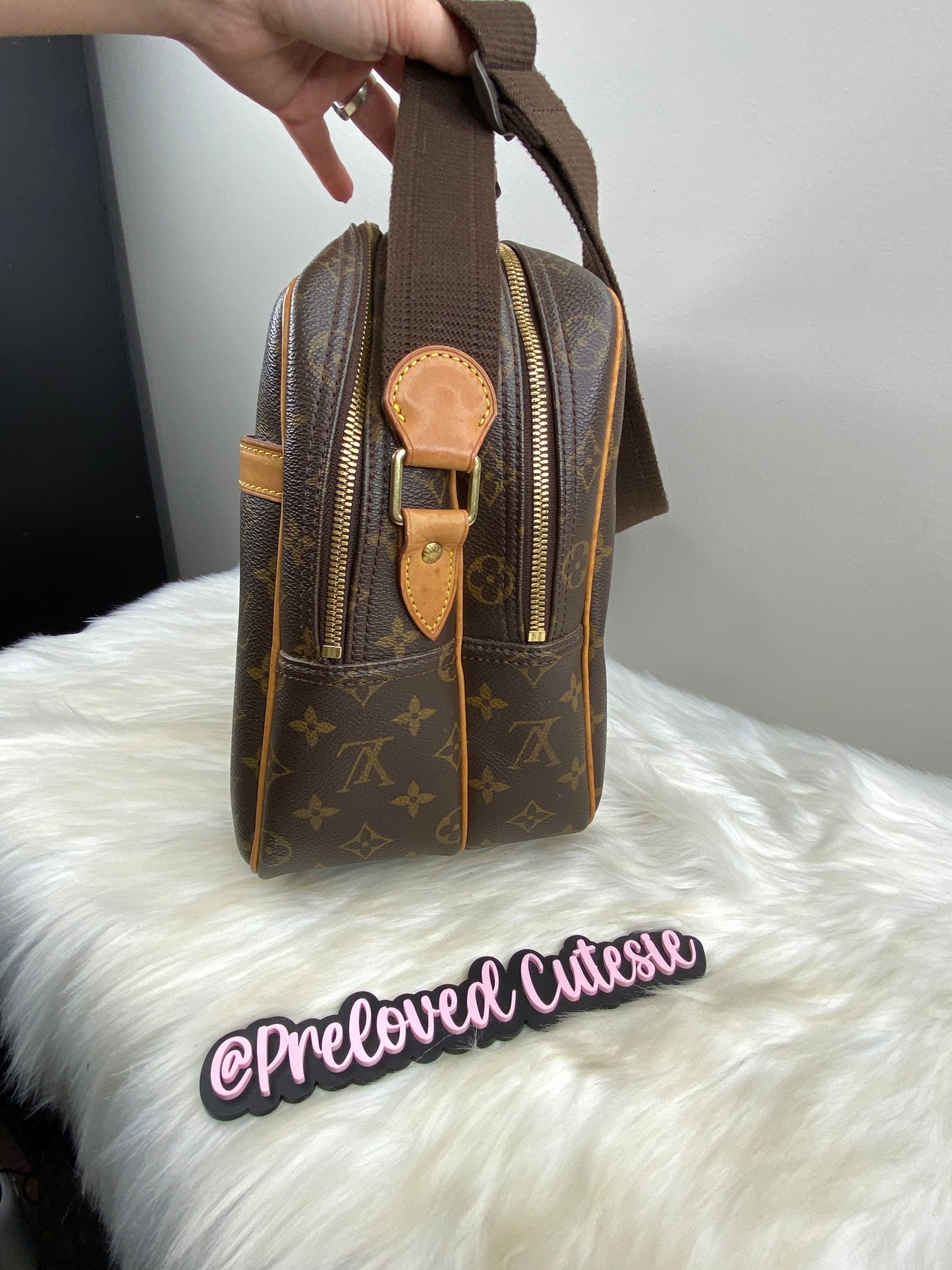 Louis Vuitton | Reporter GM Messenger Bag | Monogram Canvas