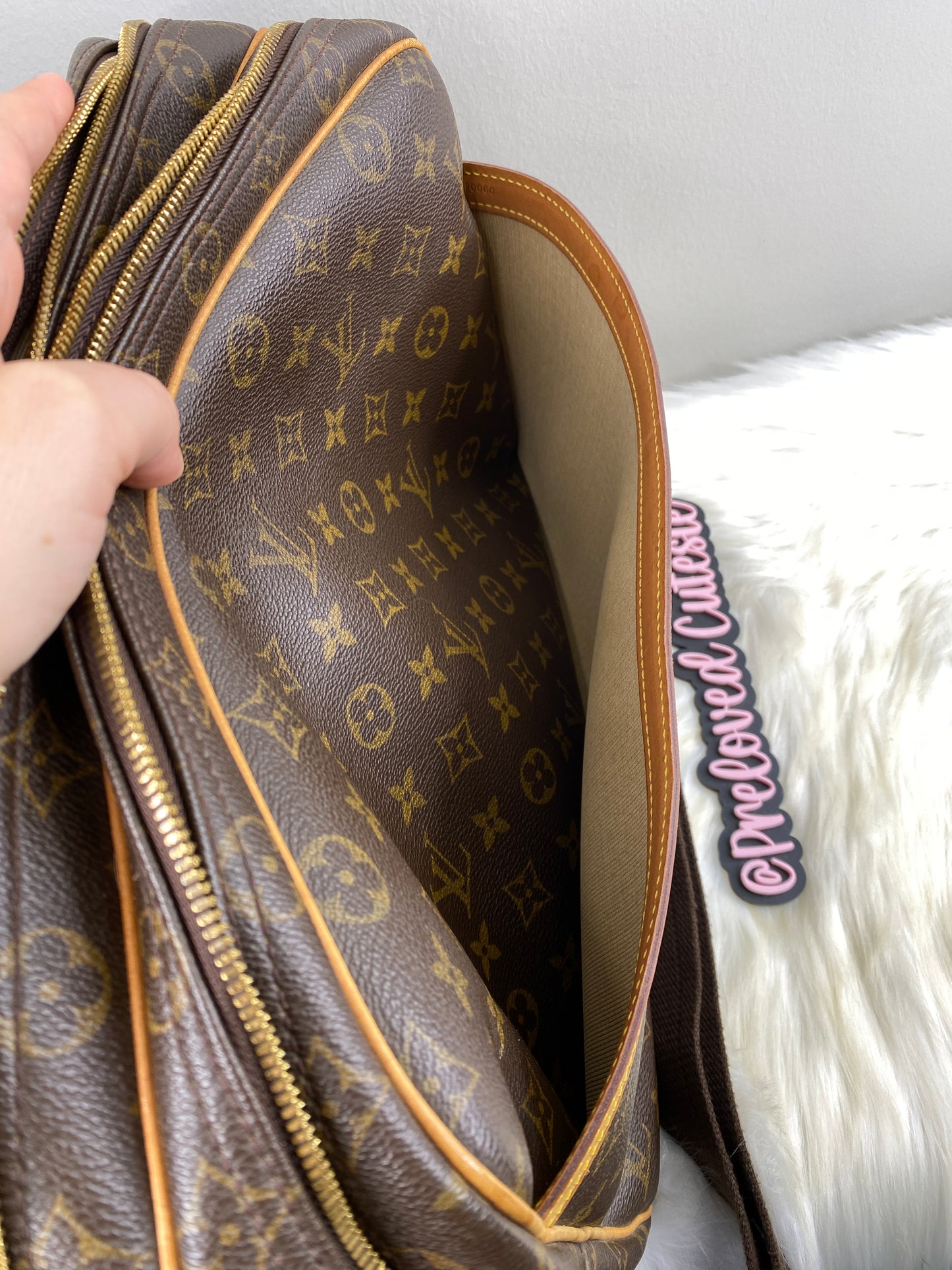 Louis Vuitton | Reporter GM Messenger Bag | Monogram Canvas