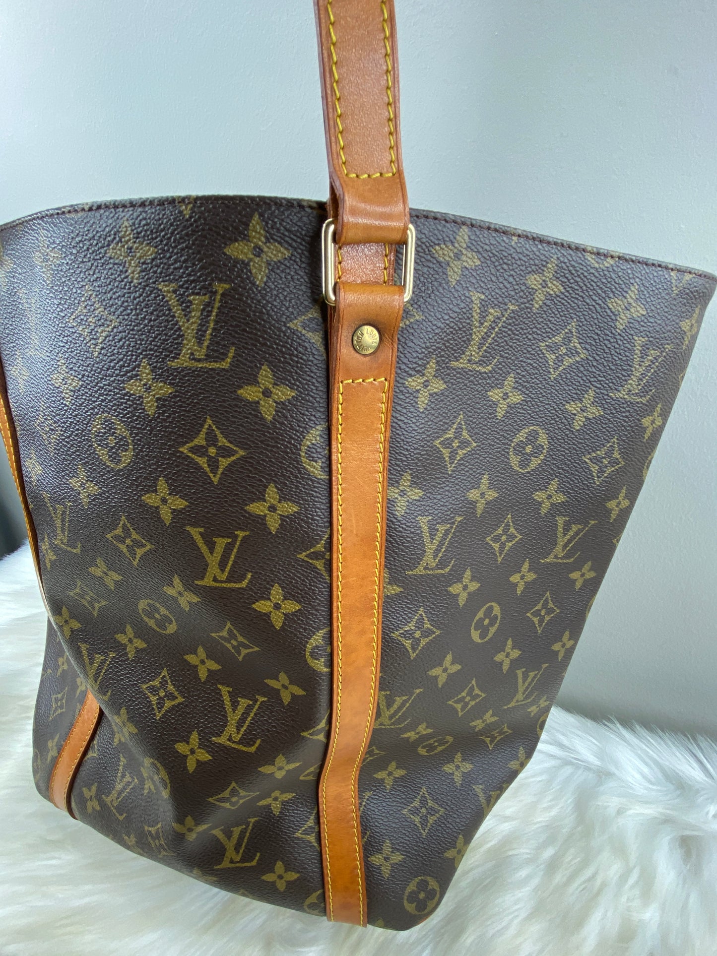 Louis Vuitton Sac Shopping Tote - Vintage Pre-Loved Handbag
