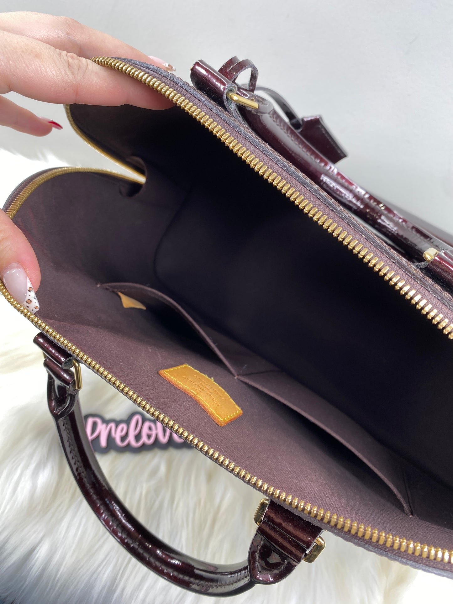 Louis Vuitton Alma GM Vernis in Amarante Red - LV Pre-Loved