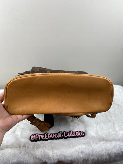 PRE-LOVED CUTESIE - LOUIS VUITTON MONTSOURIS GM BACKPACK MONOGRAM