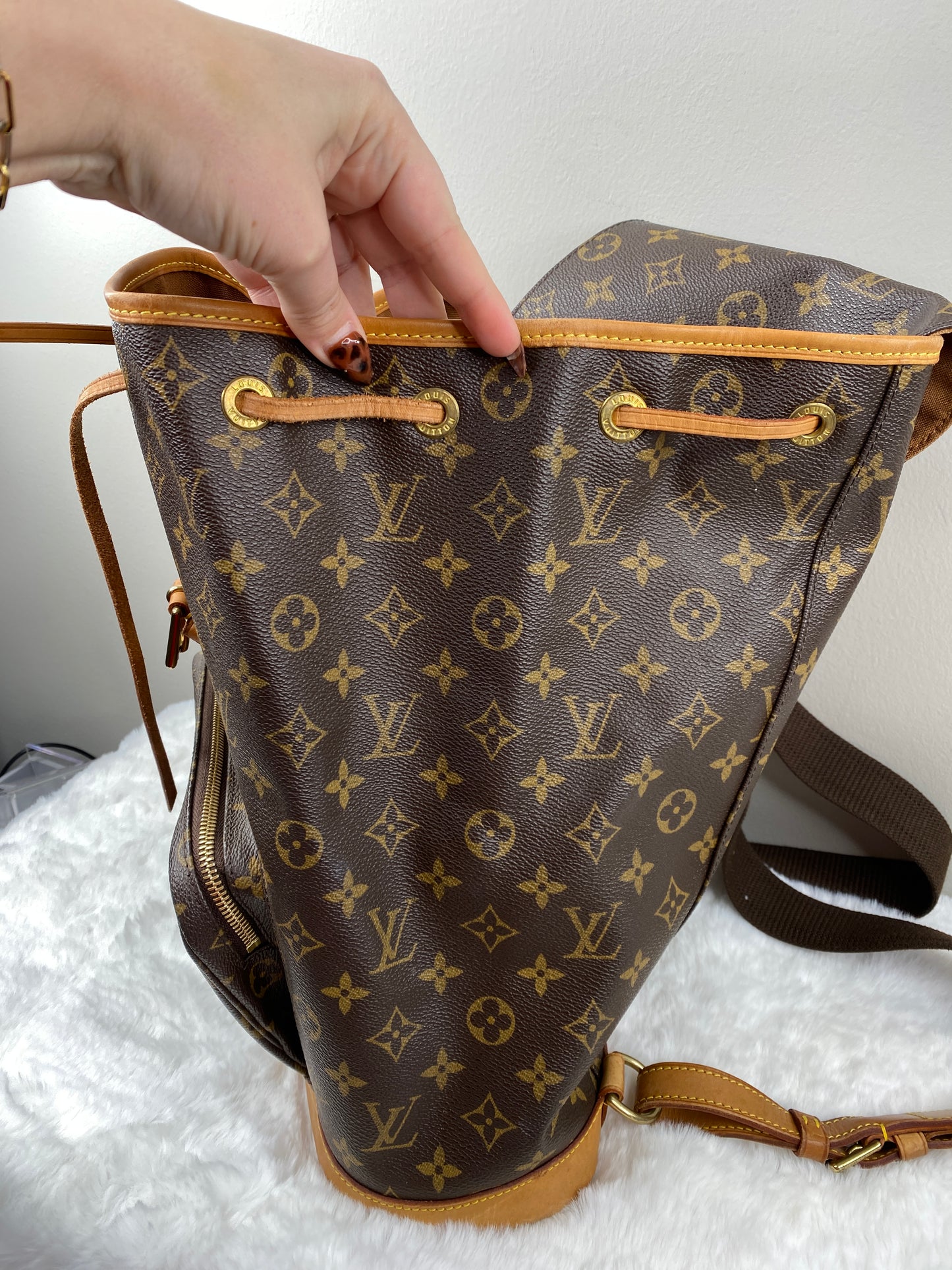 PRE-LOVED CUTESIE - LOUIS VUITTON MONTSOURIS GM BACKPACK MONOGRAM
