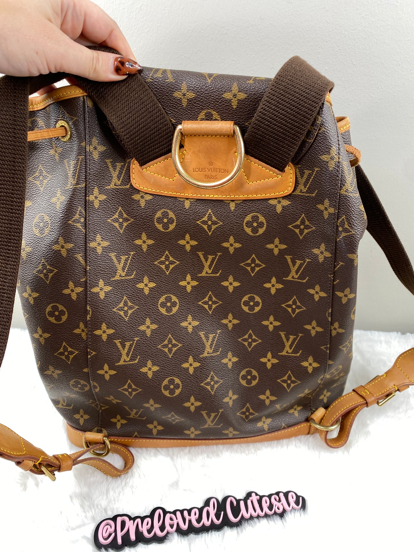 PRE-LOVED CUTESIE - LOUIS VUITTON MONTSOURIS GM BACKPACK MONOGRAM