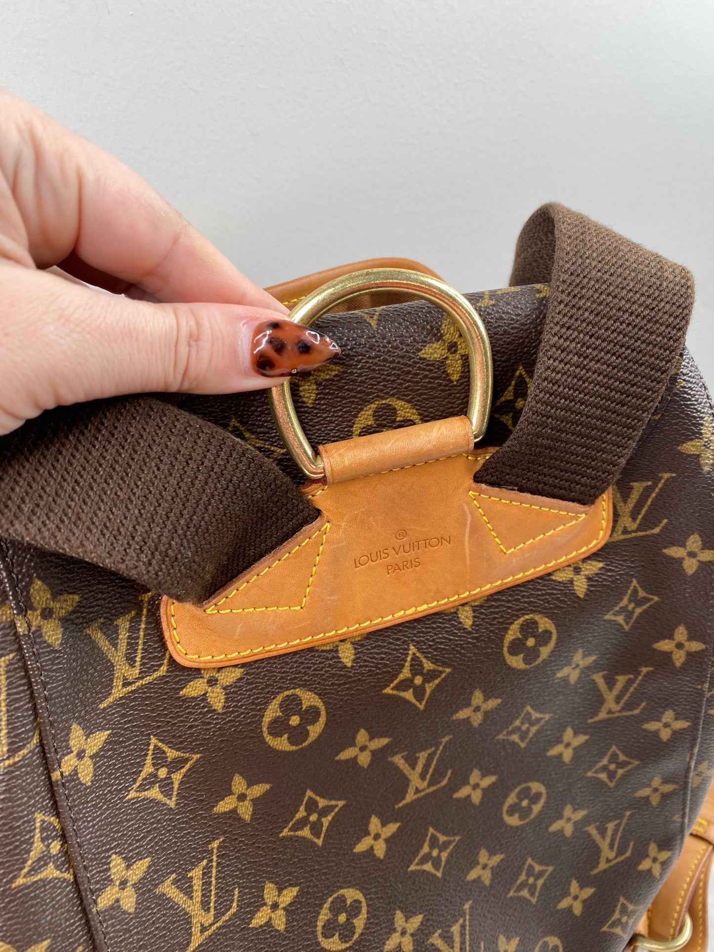 PRE-LOVED CUTESIE - LOUIS VUITTON MONTSOURIS GM BACKPACK MONOGRAM