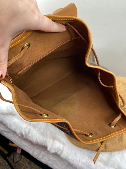 PRE-LOVED CUTESIE - LOUIS VUITTON MONTSOURIS GM BACKPACK MONOGRAM
