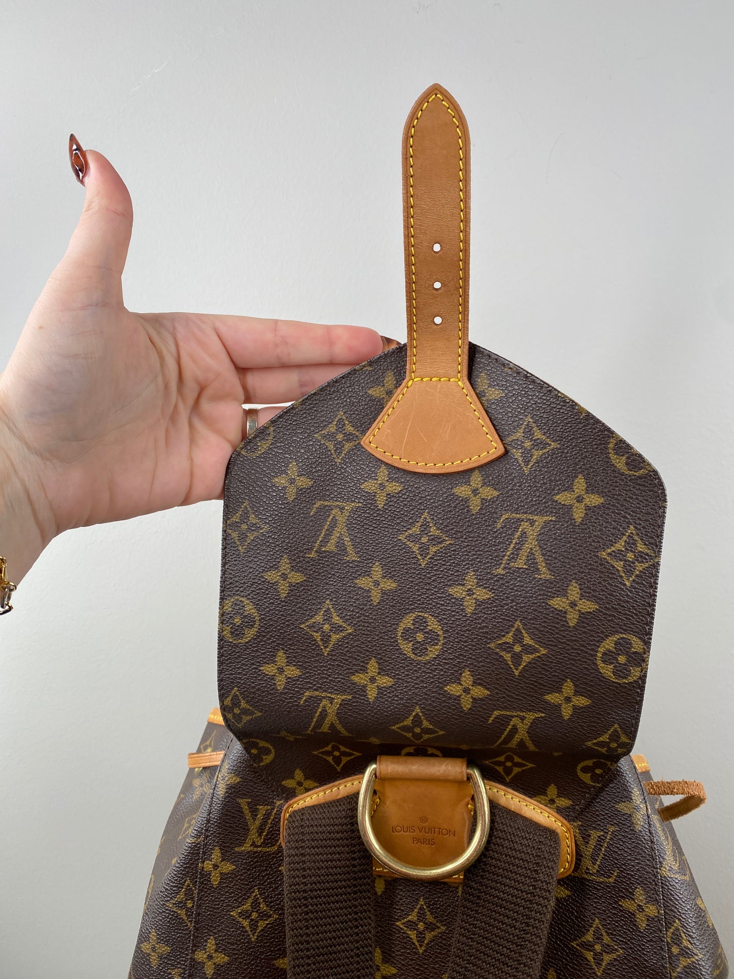 PRE-LOVED CUTESIE - LOUIS VUITTON MONTSOURIS GM BACKPACK MONOGRAM