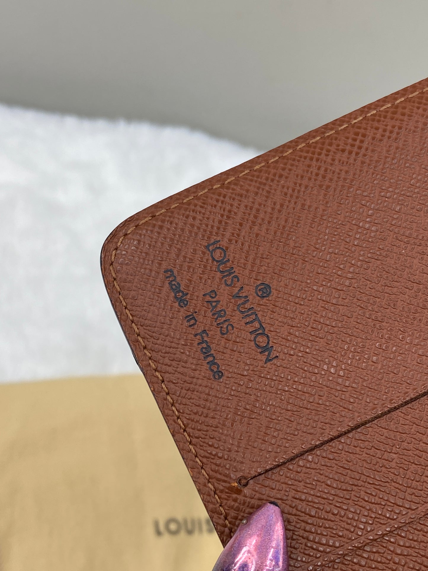CUTESIE PRE-LOVED - LOUIS VUITTON - VINTAGE MONOGRAM ZIP COMPACT WALLET / CARD HOLDER