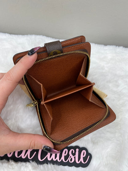 CUTESIE PRE-LOVED - LOUIS VUITTON - VINTAGE MONOGRAM ZIP COMPACT WALLET / CARD HOLDER