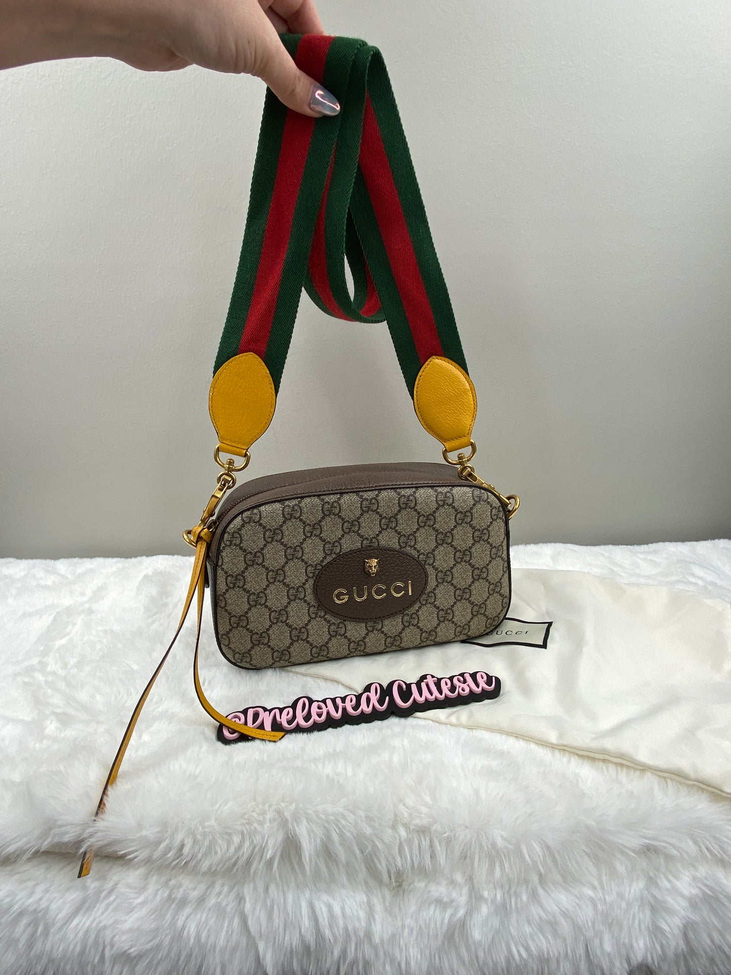Gucci Neo Vintage | GG Supreme Canvas | Messenger Crossbody Bag
