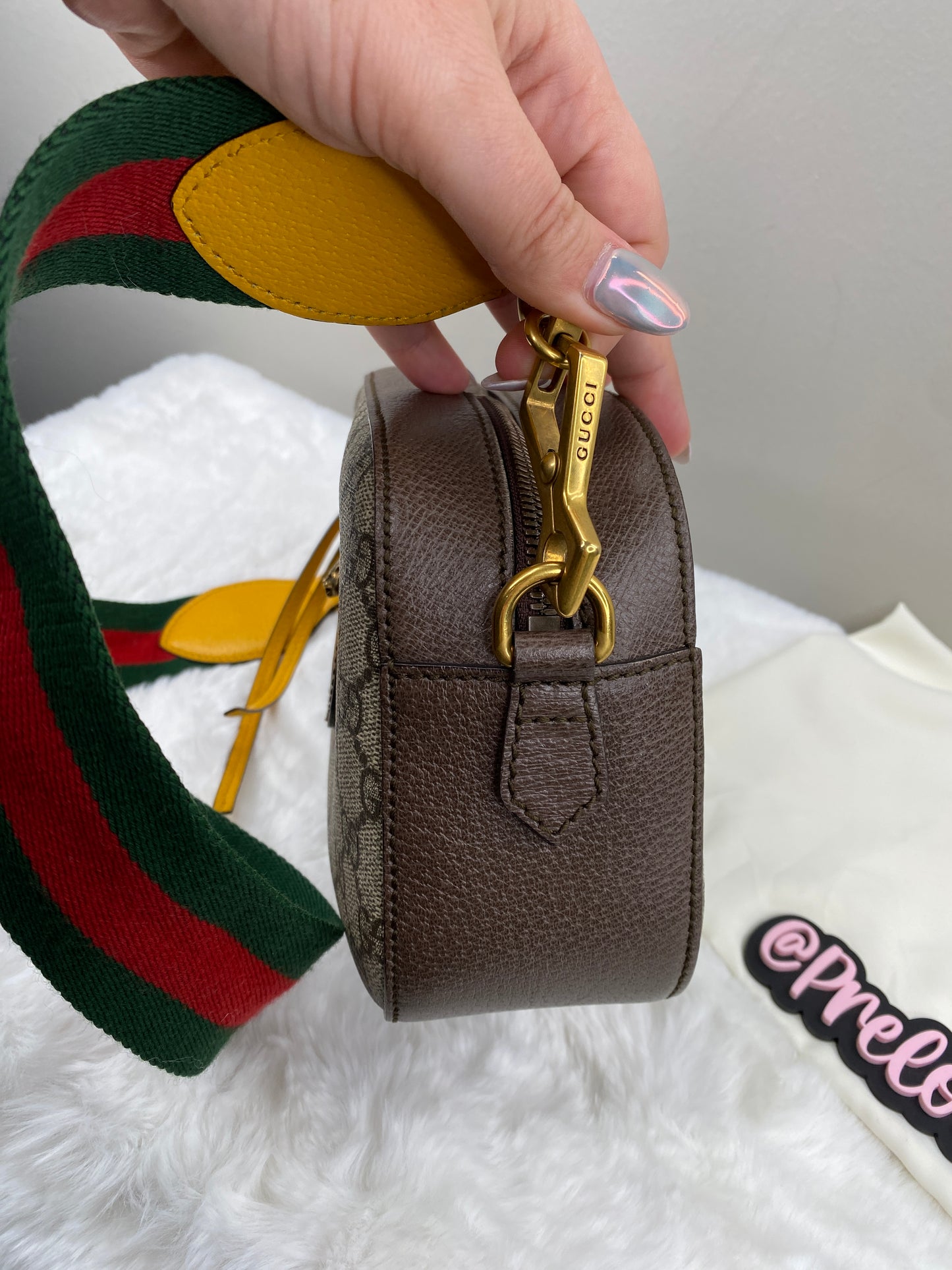 Gucci Neo Vintage | GG Supreme Canvas | Messenger Crossbody Bag