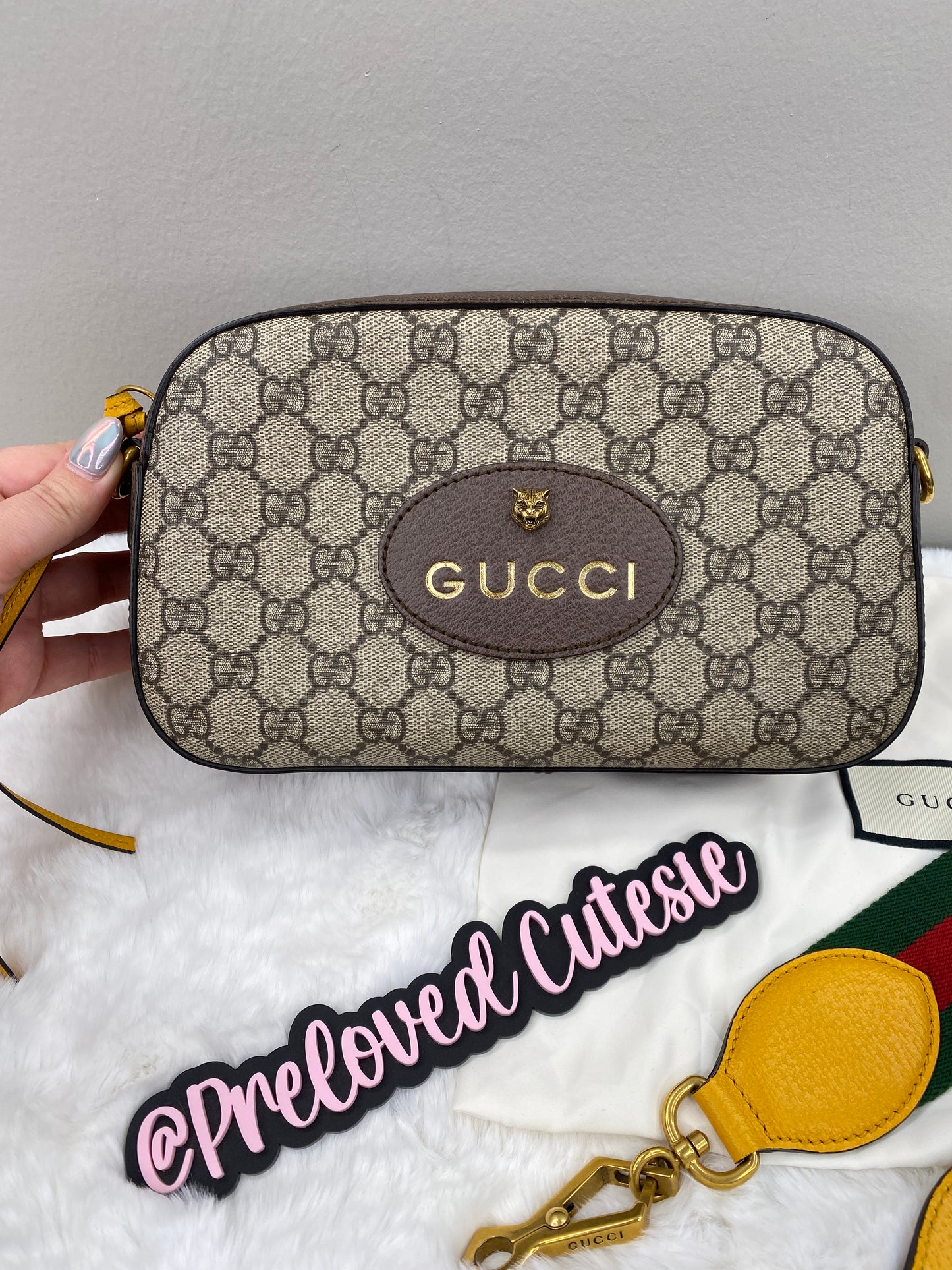 Gucci Neo Vintage | GG Supreme Canvas | Messenger Crossbody Bag