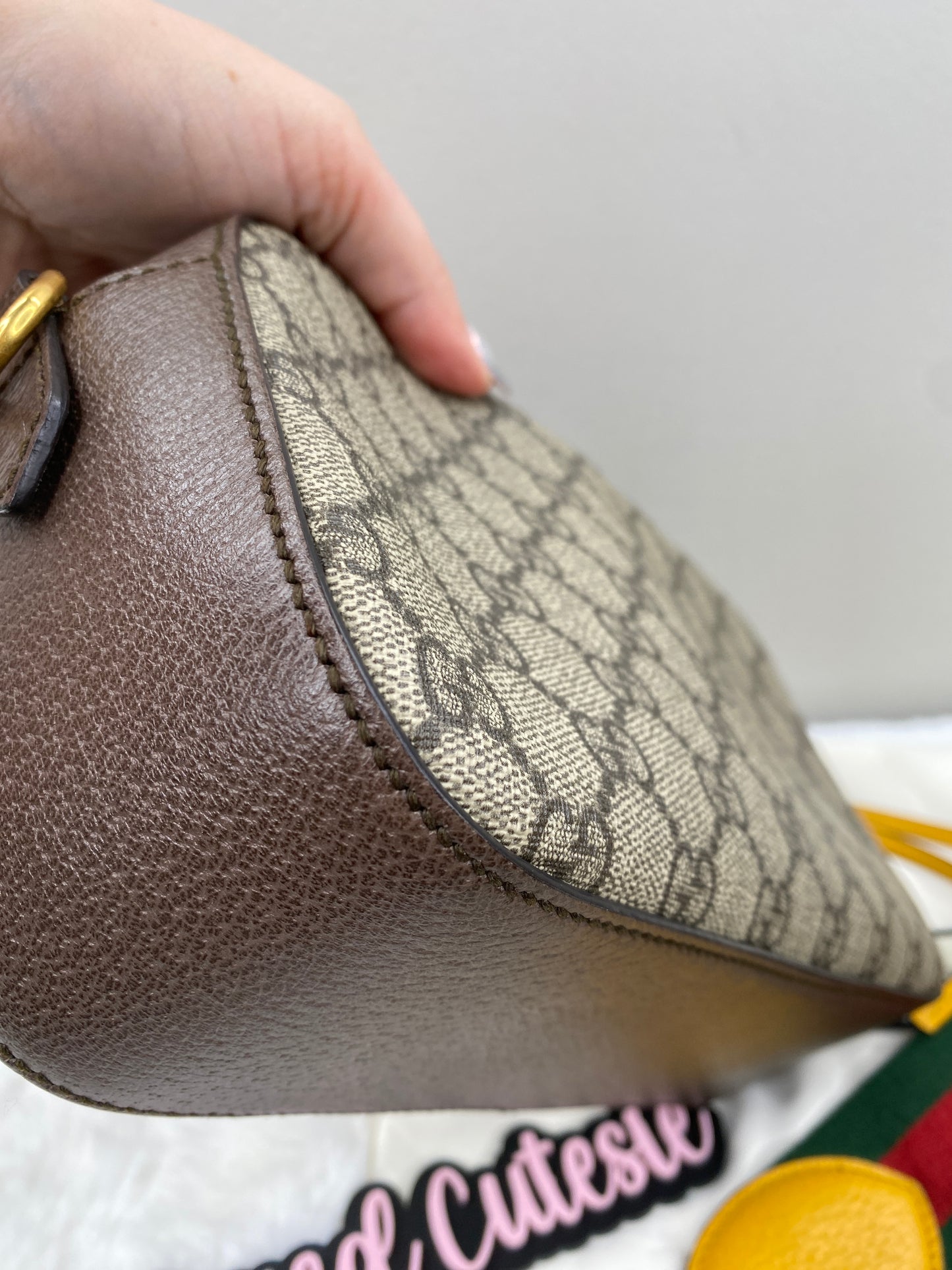 Gucci Neo Vintage | GG Supreme Canvas | Messenger Crossbody Bag
