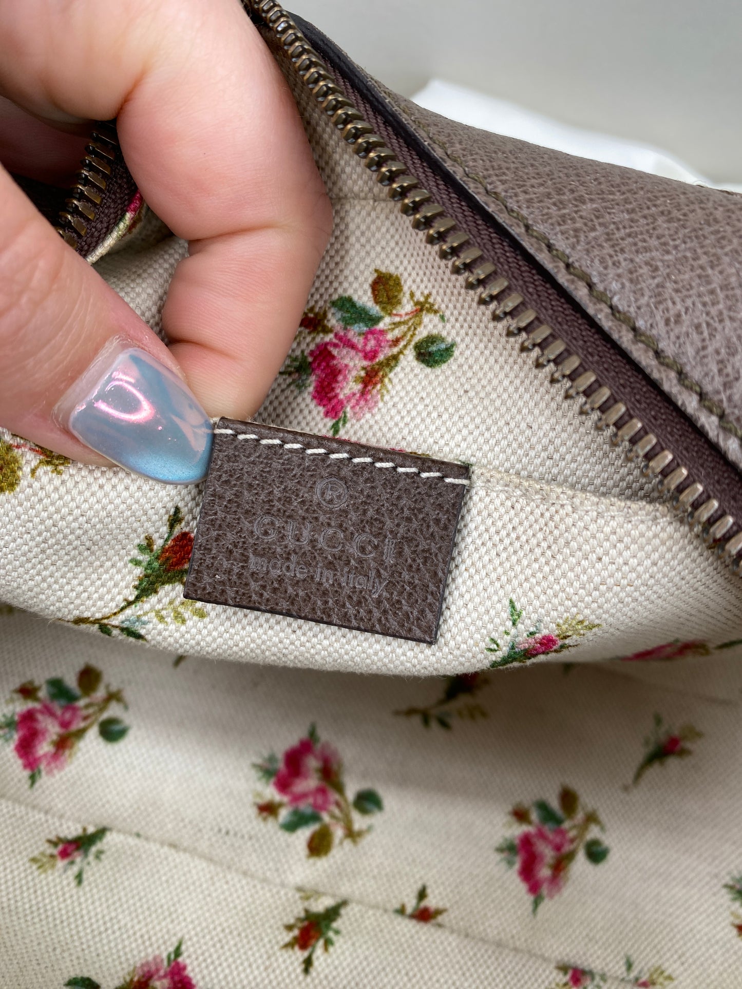 Gucci Neo Vintage | GG Supreme Canvas | Messenger Crossbody Bag