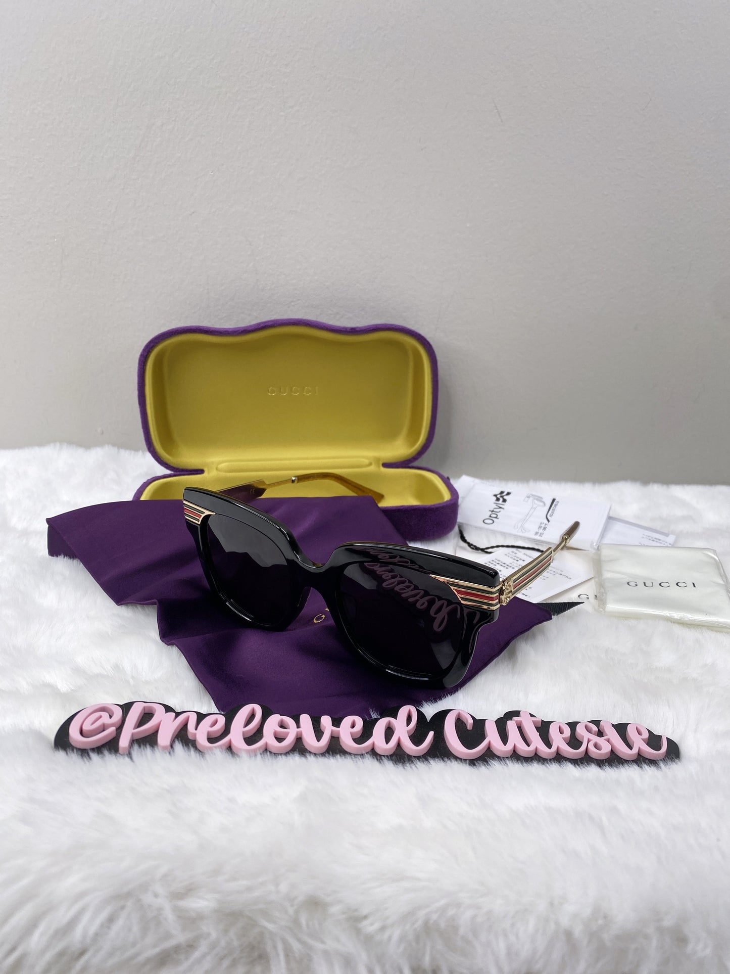 Authentic Gucci GG0281SA 001 Black Gold Sunglasses | Includes Gucci Case | 51-21-150