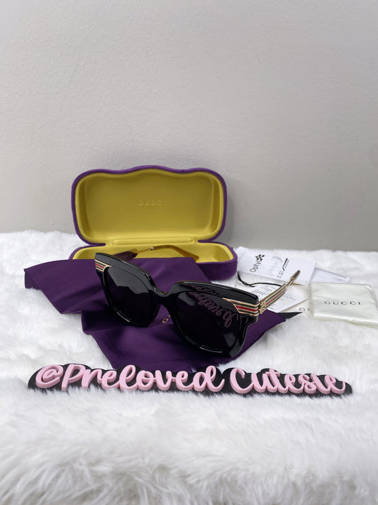 Authentic Gucci GG0281SA 001 Black Gold Sunglasses | Includes Gucci Case | 51-21-150