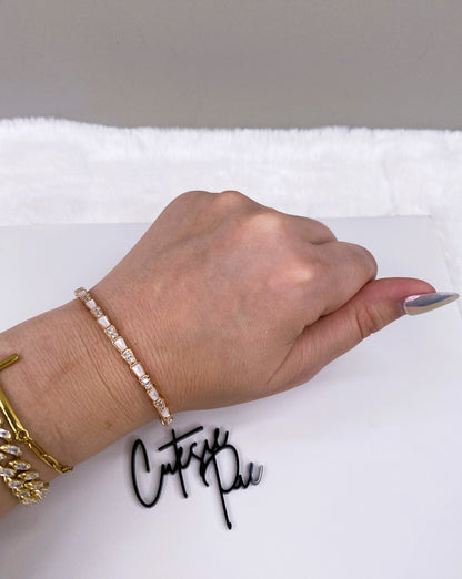 Tapered Scale Bangle | Premium Gold Plated