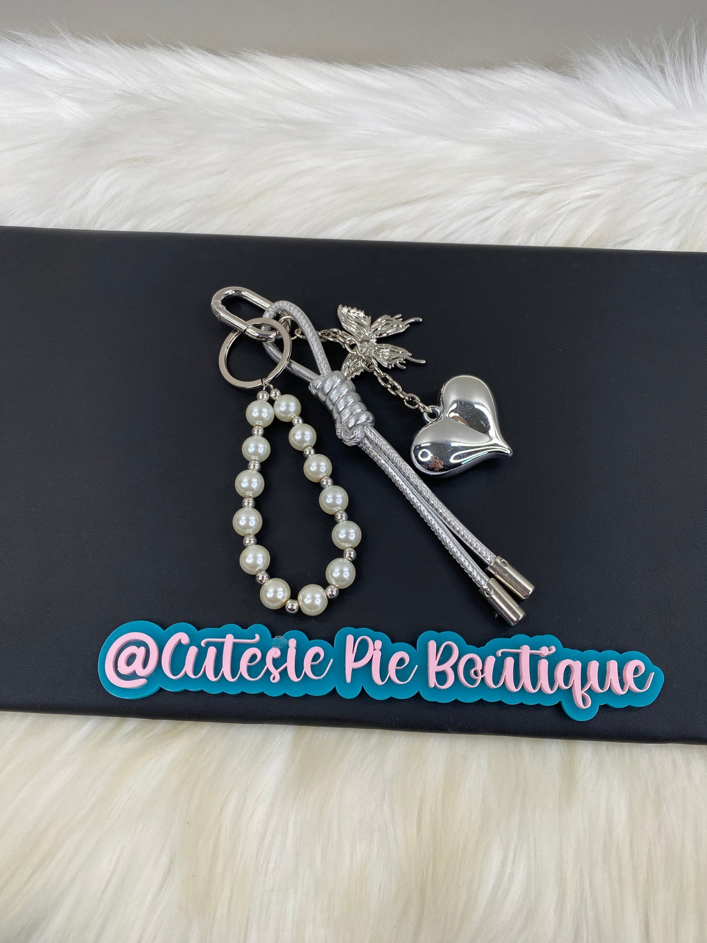 Bag Charm / Keychain - MULTI LAYER Silver w/ Butterfly - Heart and Pearls