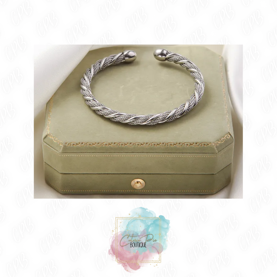 STAINLESS JEWELRY - Twisty Chain Cuff