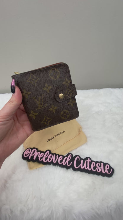 CUTESIE PRE-LOVED - LOUIS VUITTON - VINTAGE MONOGRAM ZIP COMPACT WALLET / CARD HOLDER