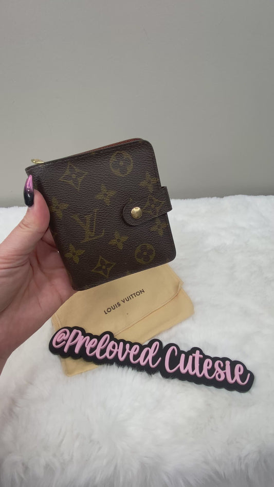CUTESIE PRE-LOVED - LOUIS VUITTON - VINTAGE MONOGRAM ZIP COMPACT WALLET / CARD HOLDER